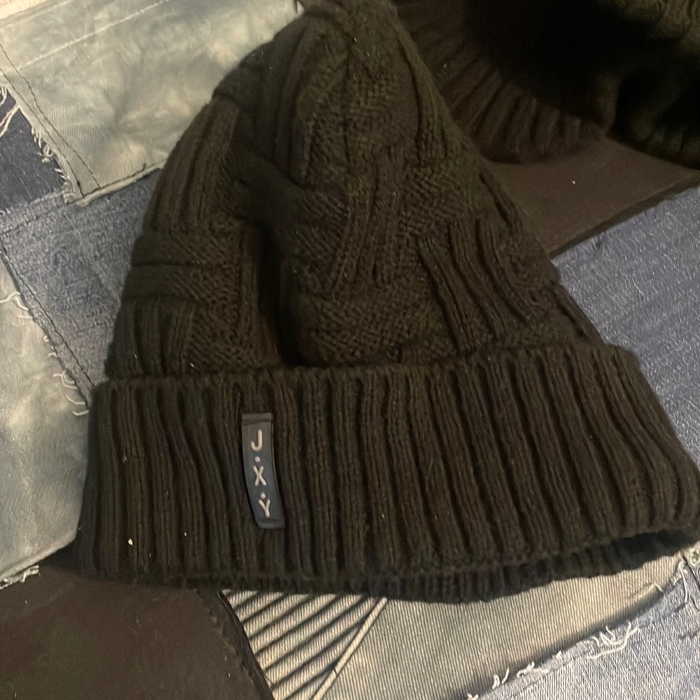 JXY winter hat